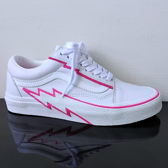 Vans Women's Old Skool Bolt Leather Sneaker in Awesome Pop Pink Glow / White - Picture 1 of 11